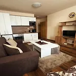 Harmony, Apartman