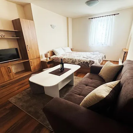 Harmony, 아파트 *