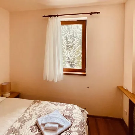 Harmony, 아파트 팜포로보